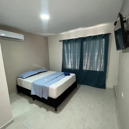 Habitación en casa particular Golden *